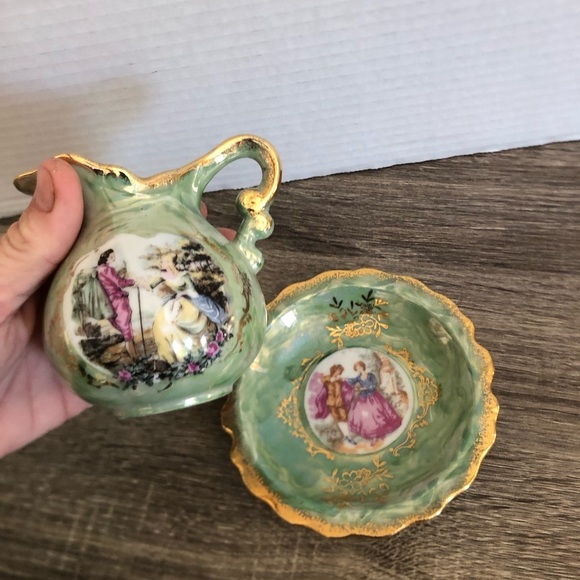 Vtg Giftcraft Ceramic Pitcher with Saucer - Picture 4 of 12